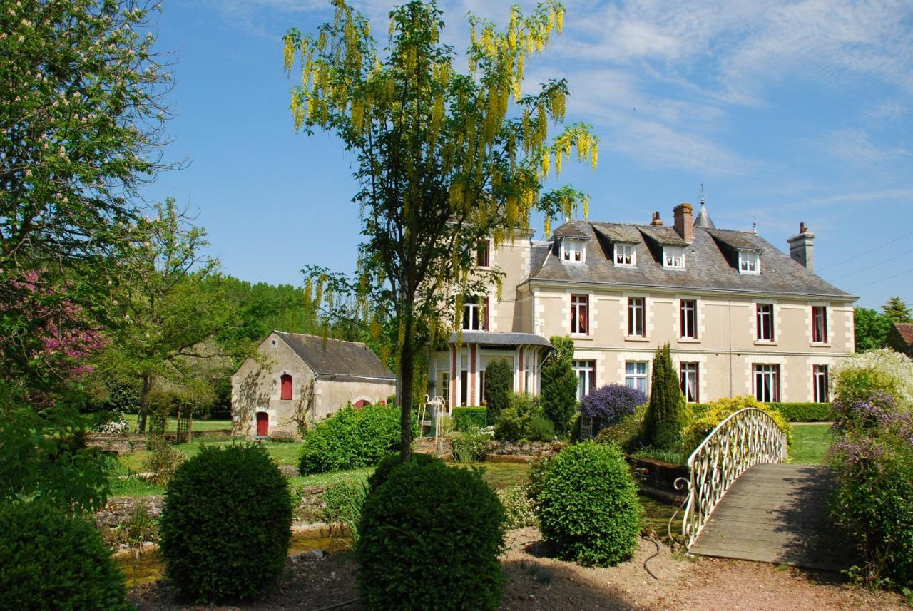 Bed and Breakfast Le Moulin De Francueil Экстерьер фото