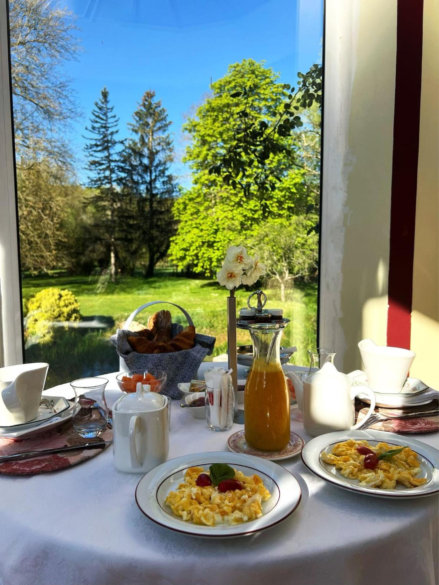 Bed and Breakfast Le Moulin De Francueil Экстерьер фото